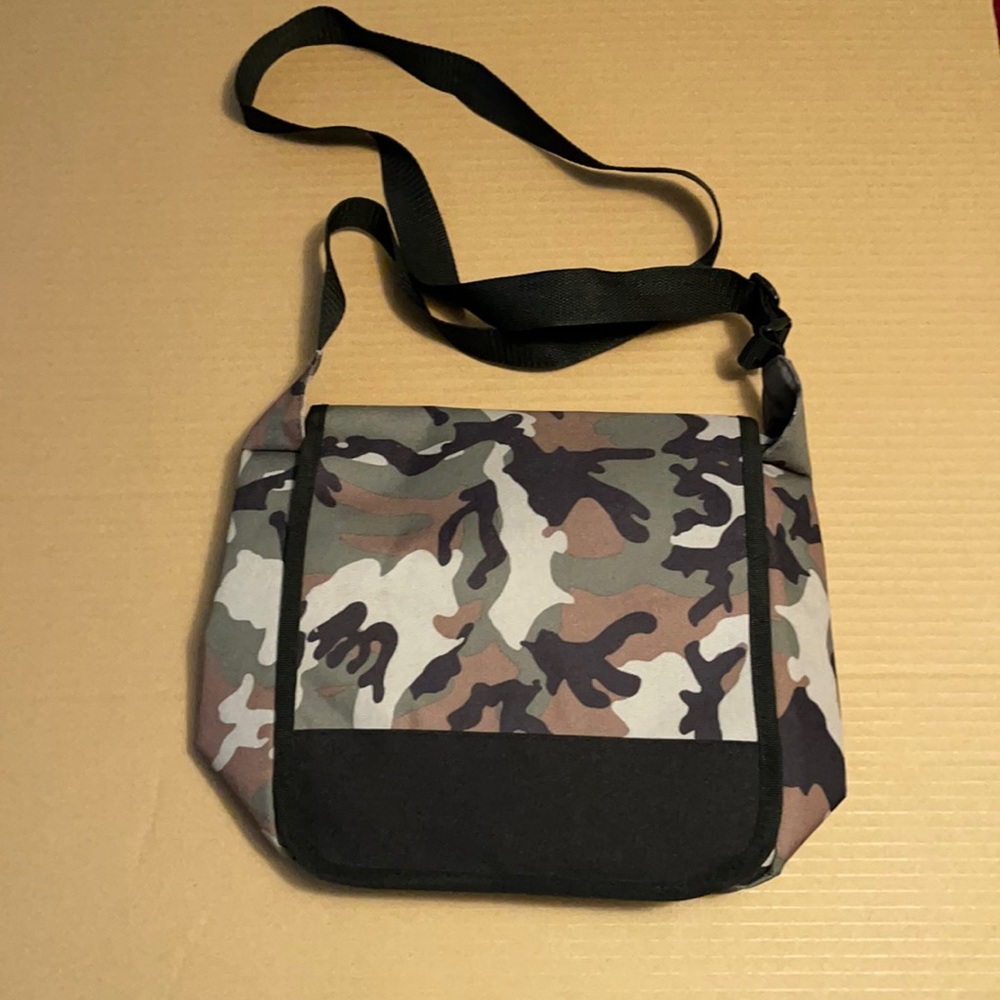 New never been used lunch bag